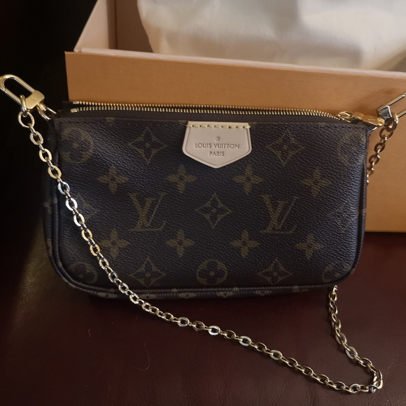 Authentic Louis Vuitton Multi Pochette Accessories - Picture 6 of 16